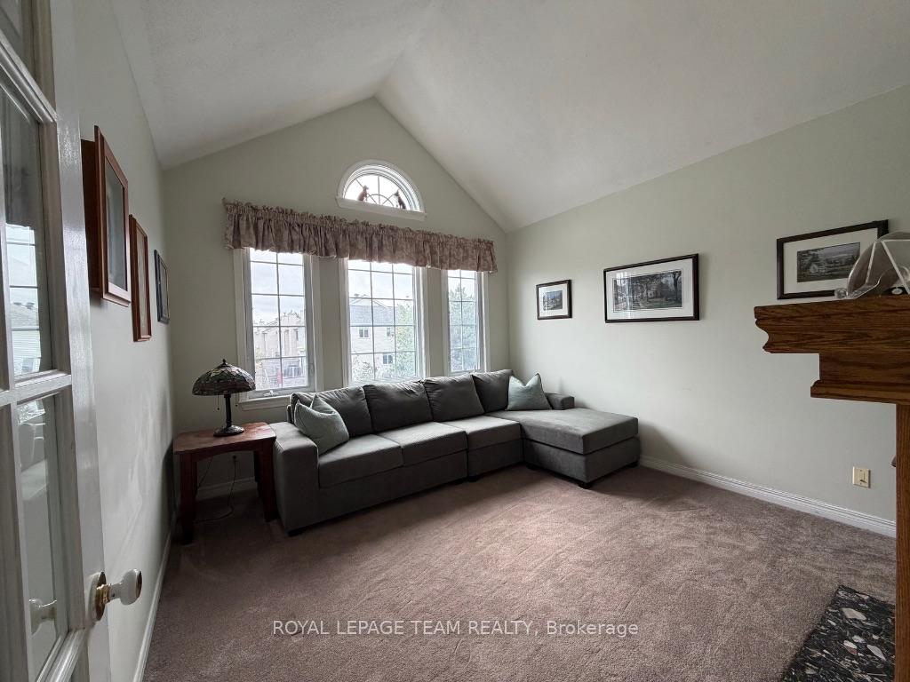 Photo 8 of 25 Redpath Drive, Ottawa, Barrhaven East — HOMEH