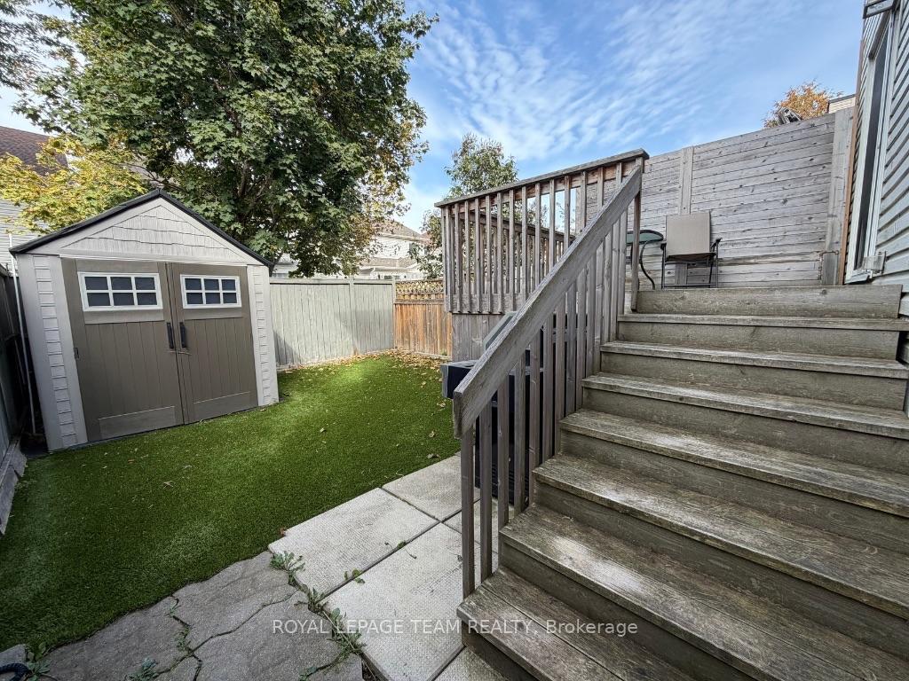 Photo 12 of 25 Redpath Drive, Ottawa, Barrhaven East — HOMEH