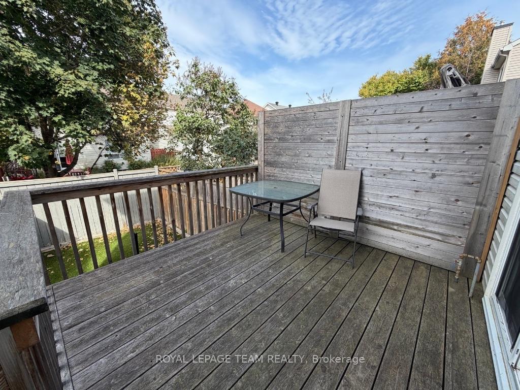 Photo 14 of 25 Redpath Drive, Ottawa, Barrhaven East — HOMEH