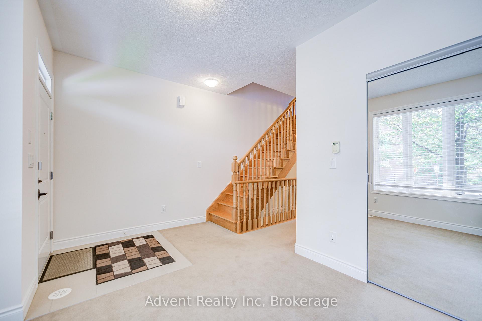 Photo 3 of 249 South Park Road, Markham, Commerce Valley — HOMEH