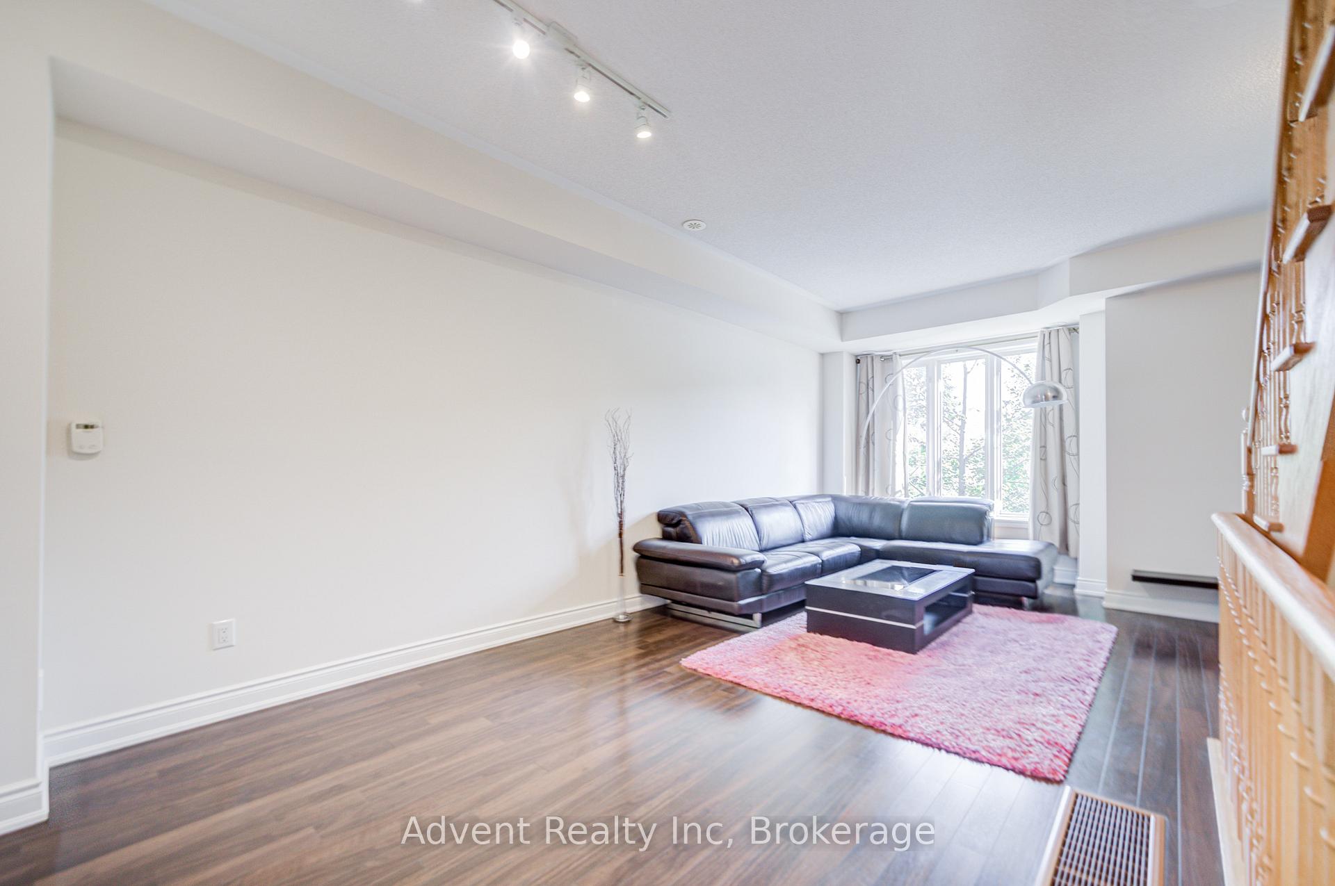 Photo 13 of 249 South Park Road, Markham, Commerce Valley — HOMEH