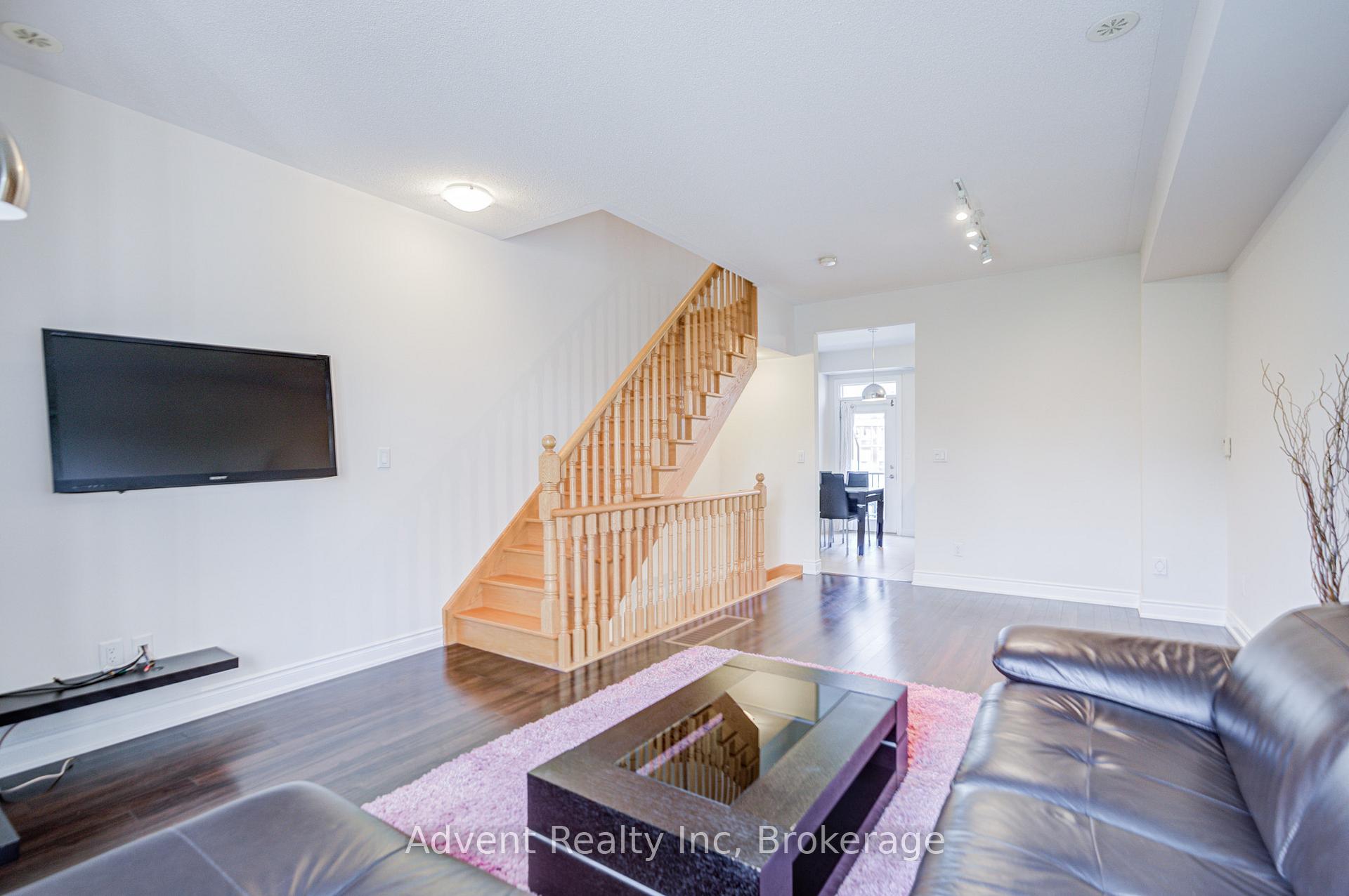 Photo 14 of 249 South Park Road, Markham, Commerce Valley — HOMEH