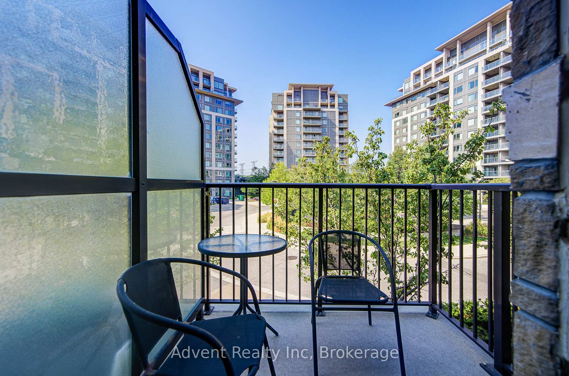 Photo 22 of 249 South Park Road, Markham, Commerce Valley — HOMEH