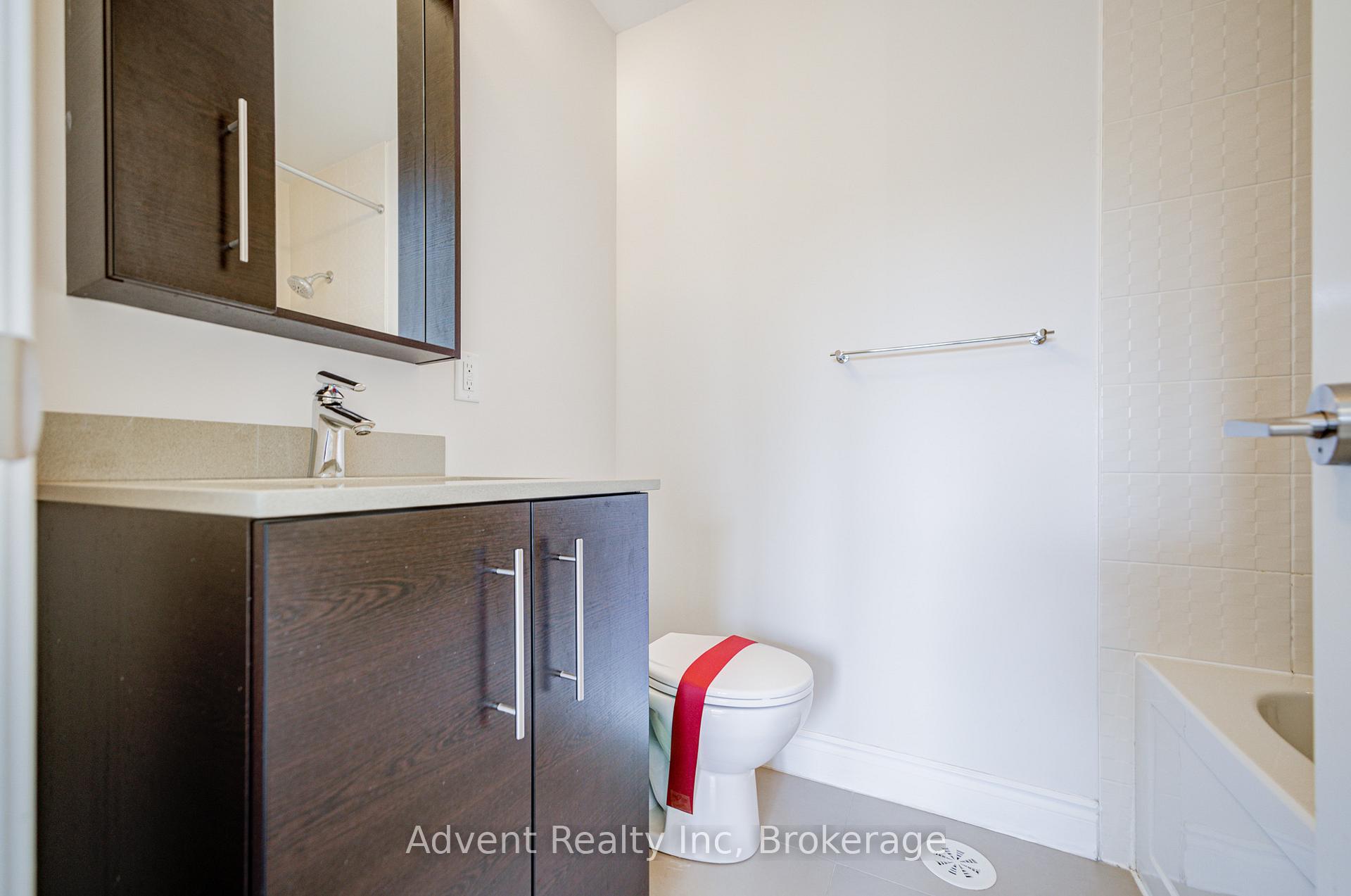 Photo 30 of 249 South Park Road, Markham, Commerce Valley — HOMEH