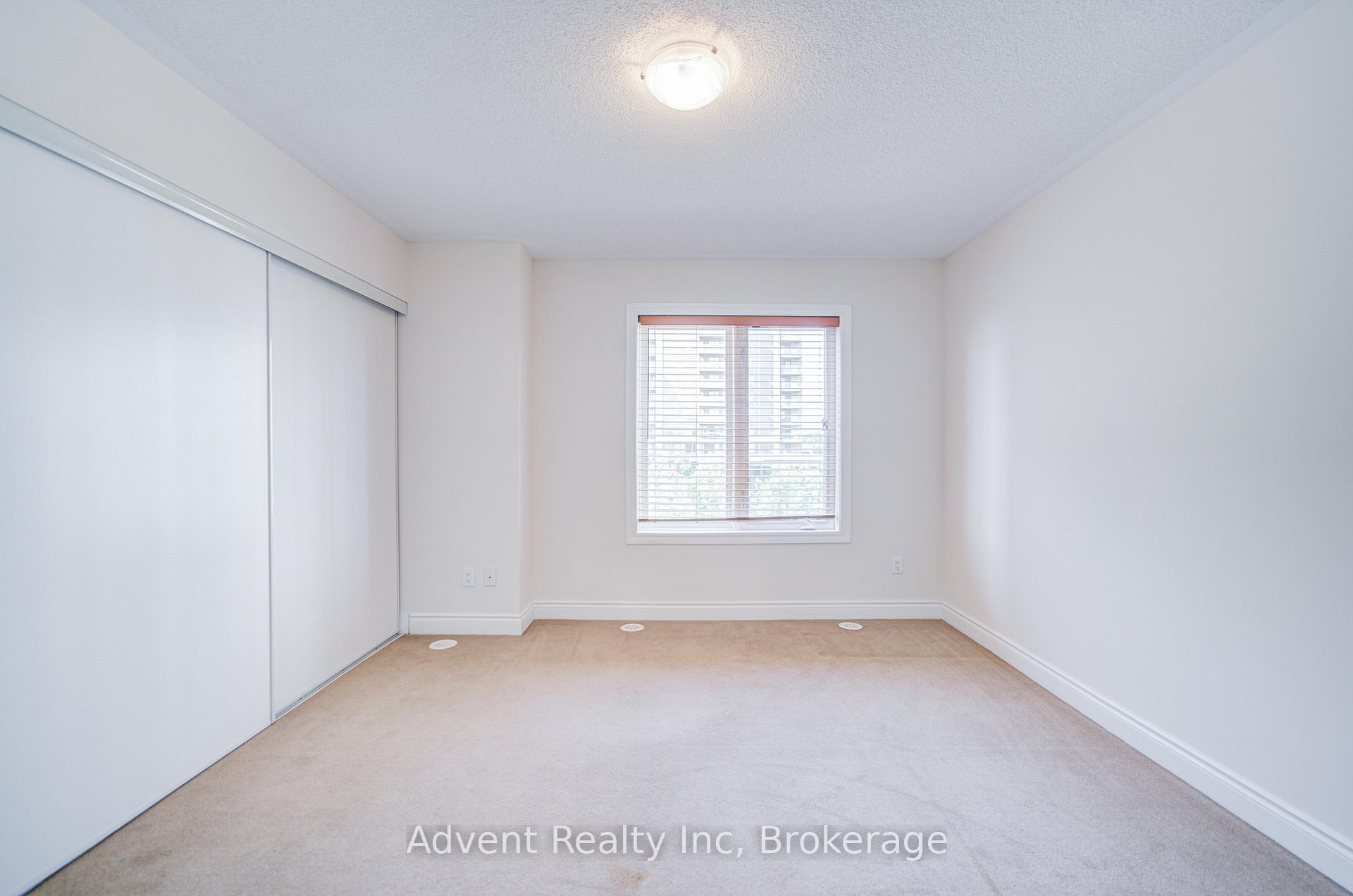 Photo 33 of 249 South Park Road, Markham, Commerce Valley — HOMEH
