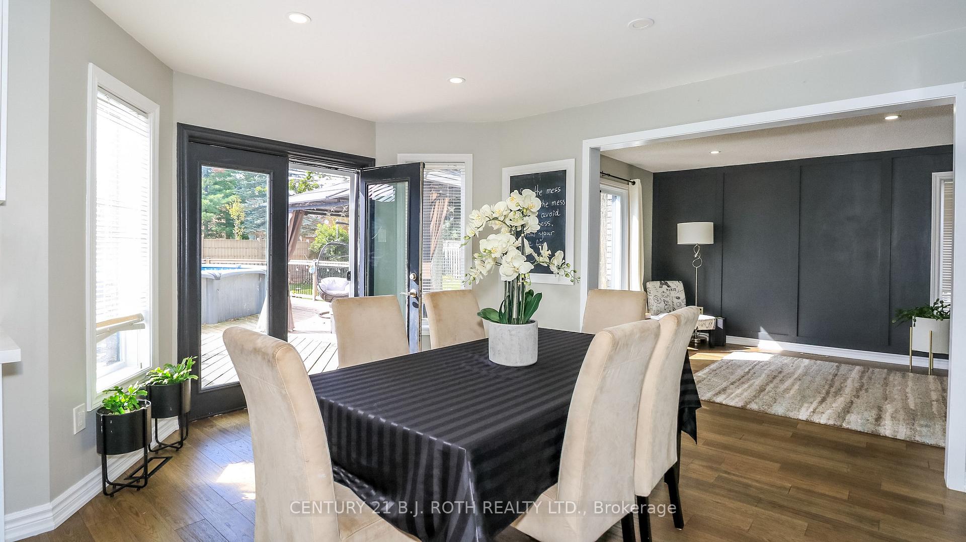 Photo 7 of 61 Barwick Drive W, Barrie, West Bayfield — HOMEH