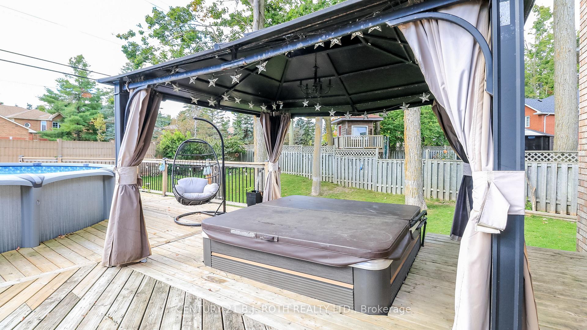 Photo 26 of 61 Barwick Drive W, Barrie, West Bayfield — HOMEH