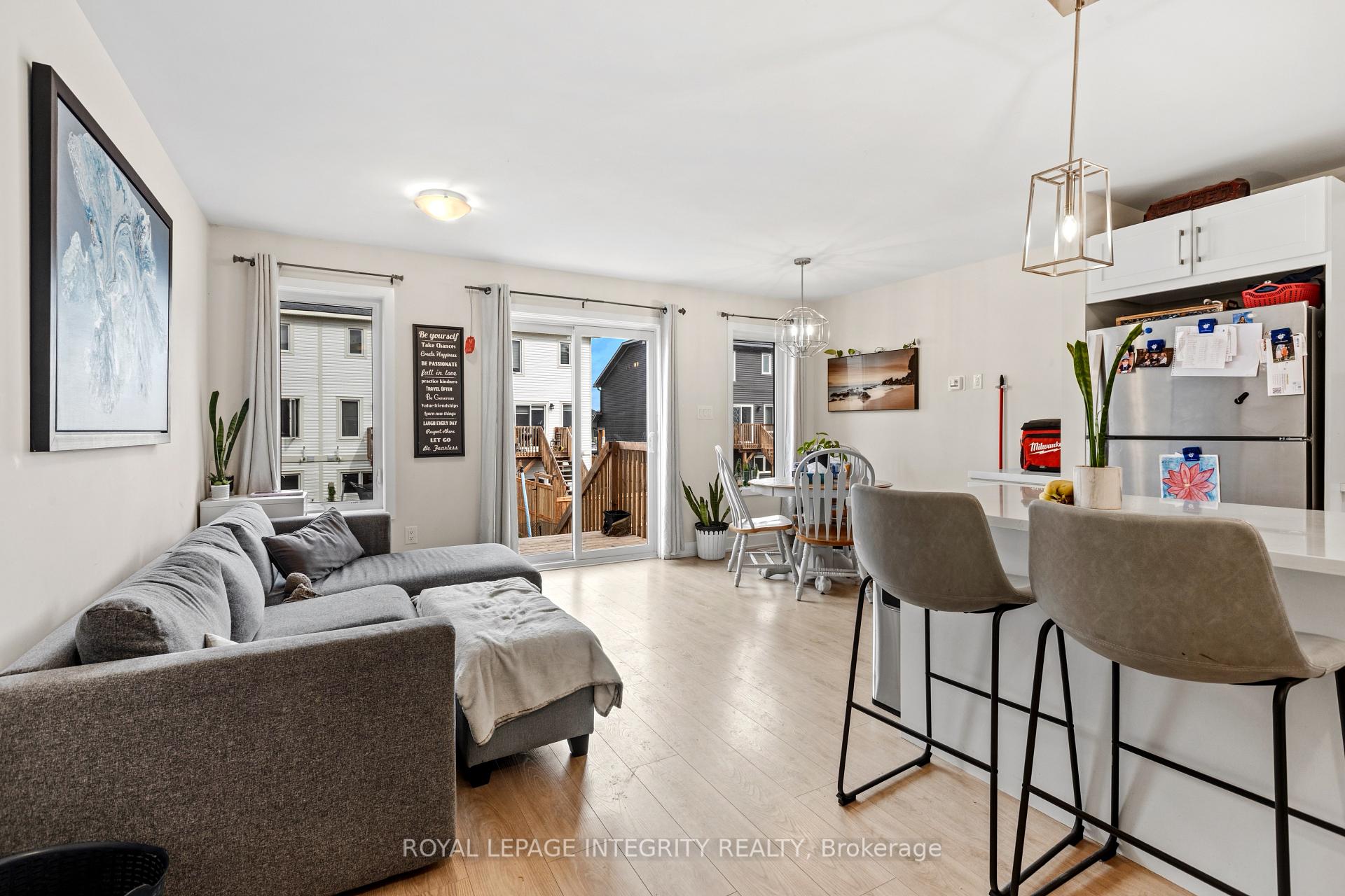 Photo 6 of 18 Margaret Graham Terrace, Smiths Falls, Smiths Falls — HOMEH