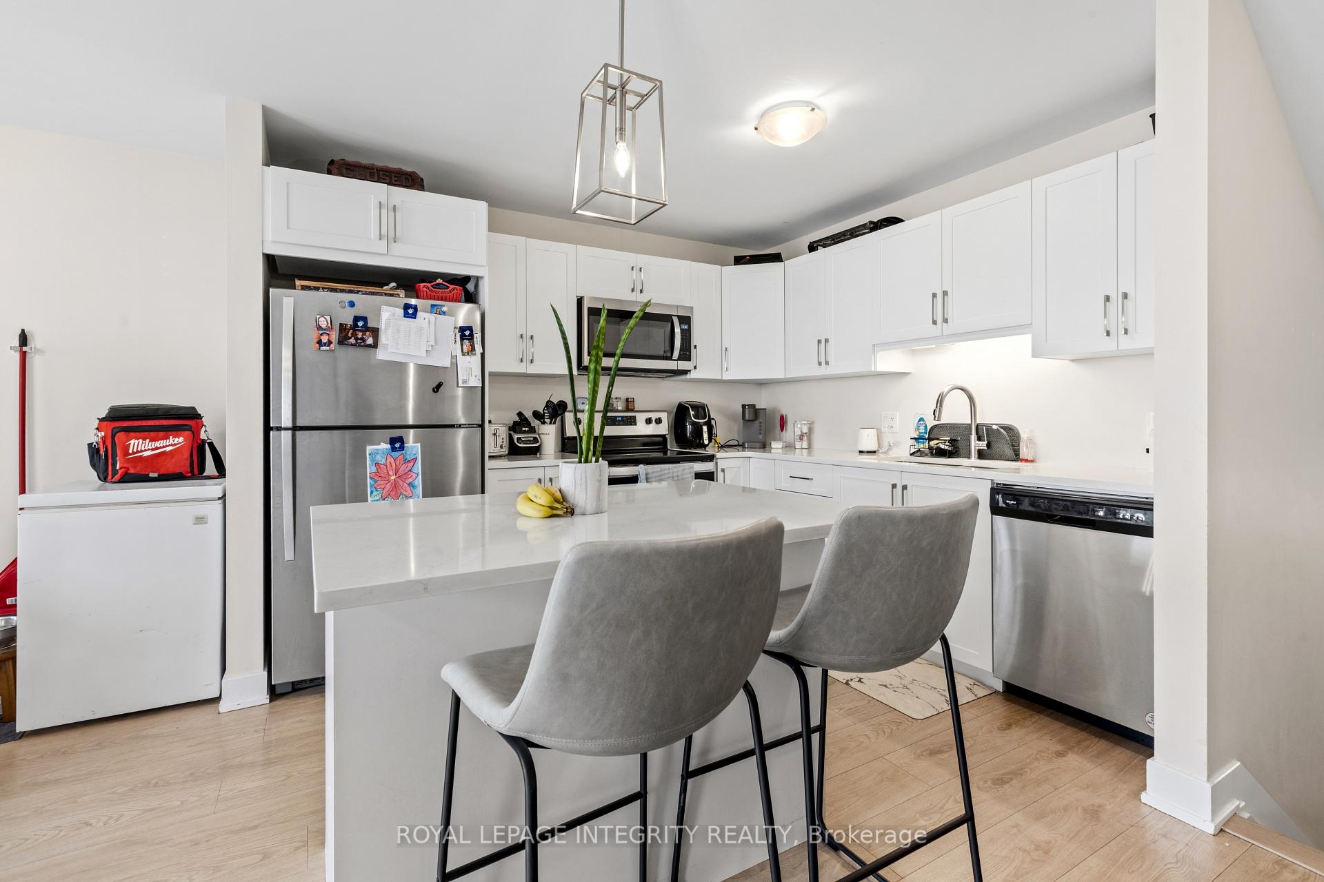 Photo 7 of 18 Margaret Graham Terrace, Smiths Falls, Smiths Falls — HOMEH
