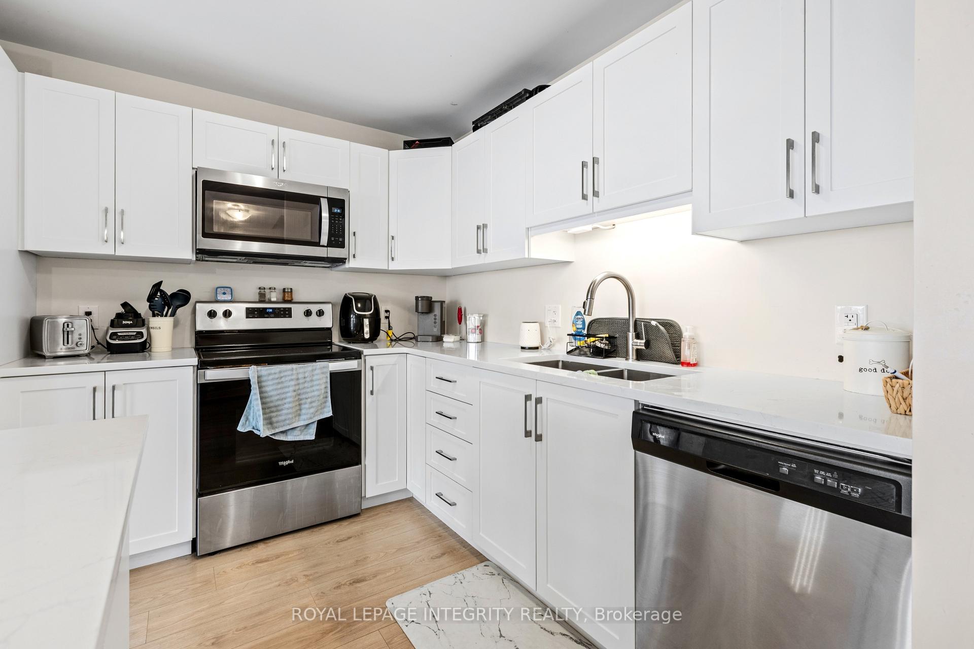 Photo 9 of 18 Margaret Graham Terrace, Smiths Falls, Smiths Falls — HOMEH