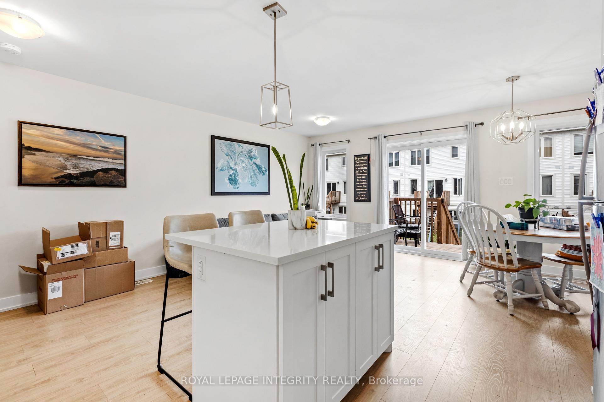Photo 10 of 18 Margaret Graham Terrace, Smiths Falls, Smiths Falls — HOMEH