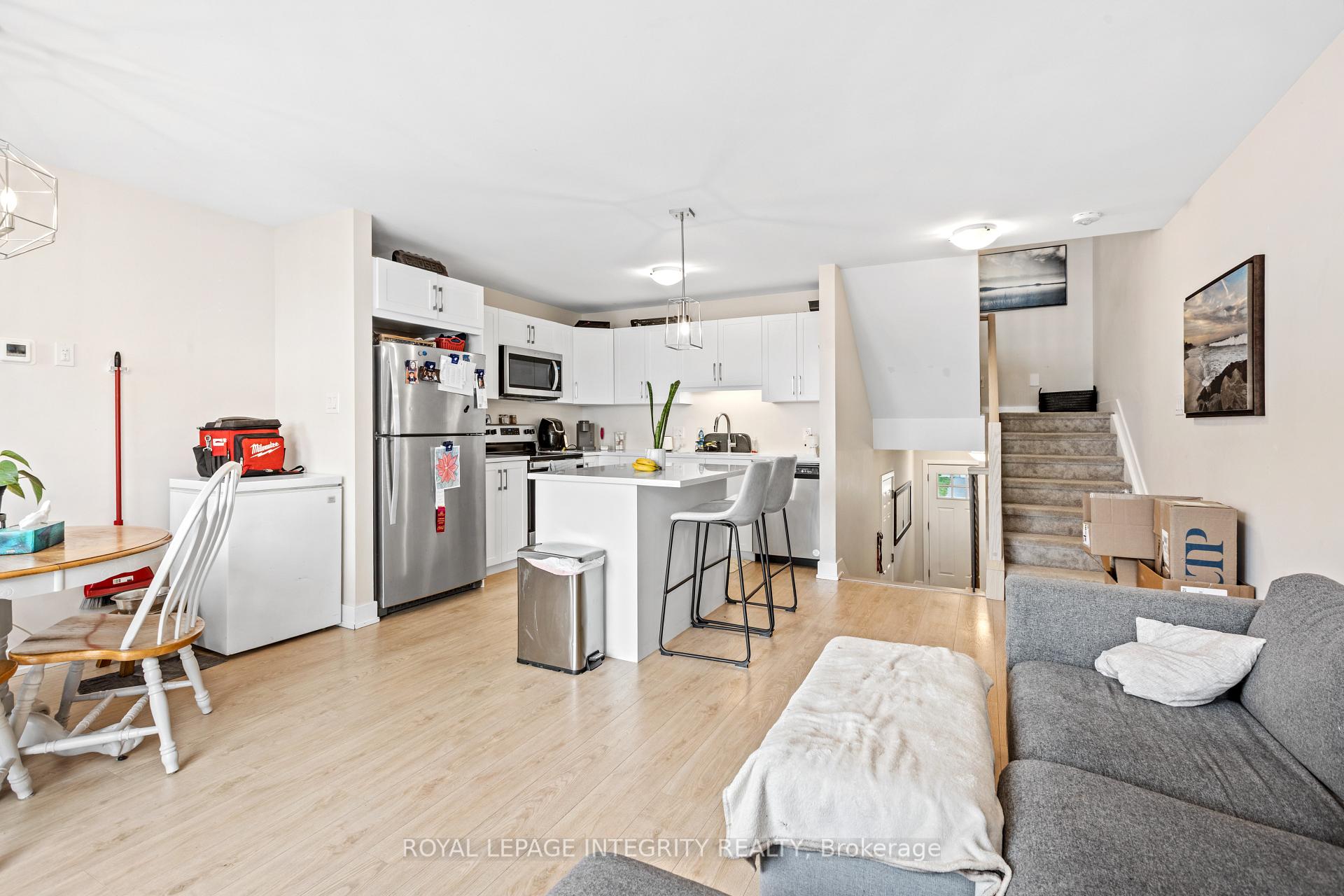Photo 14 of 18 Margaret Graham Terrace, Smiths Falls, Smiths Falls — HOMEH