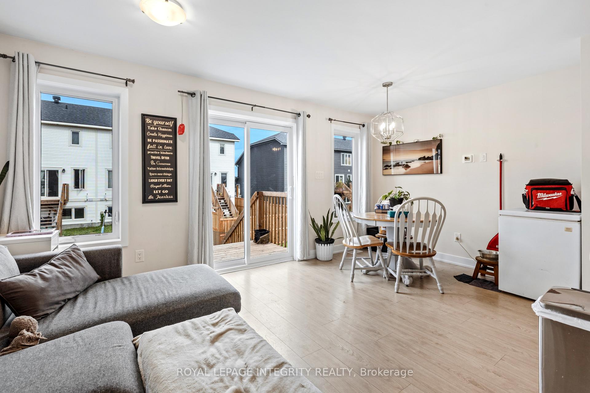 Photo 15 of 18 Margaret Graham Terrace, Smiths Falls, Smiths Falls — HOMEH