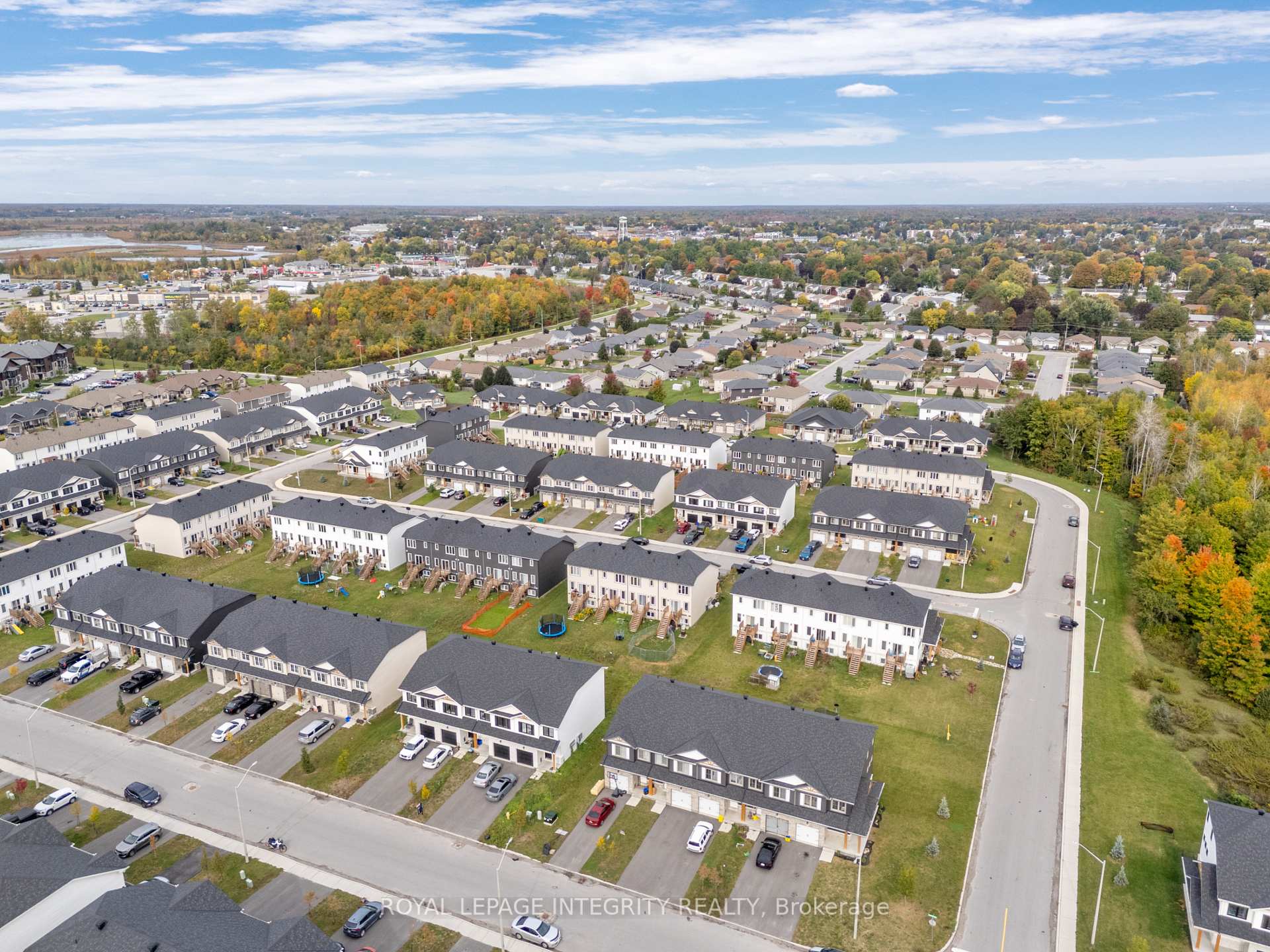 Photo 30 of 18 Margaret Graham Terrace, Smiths Falls, Smiths Falls — HOMEH