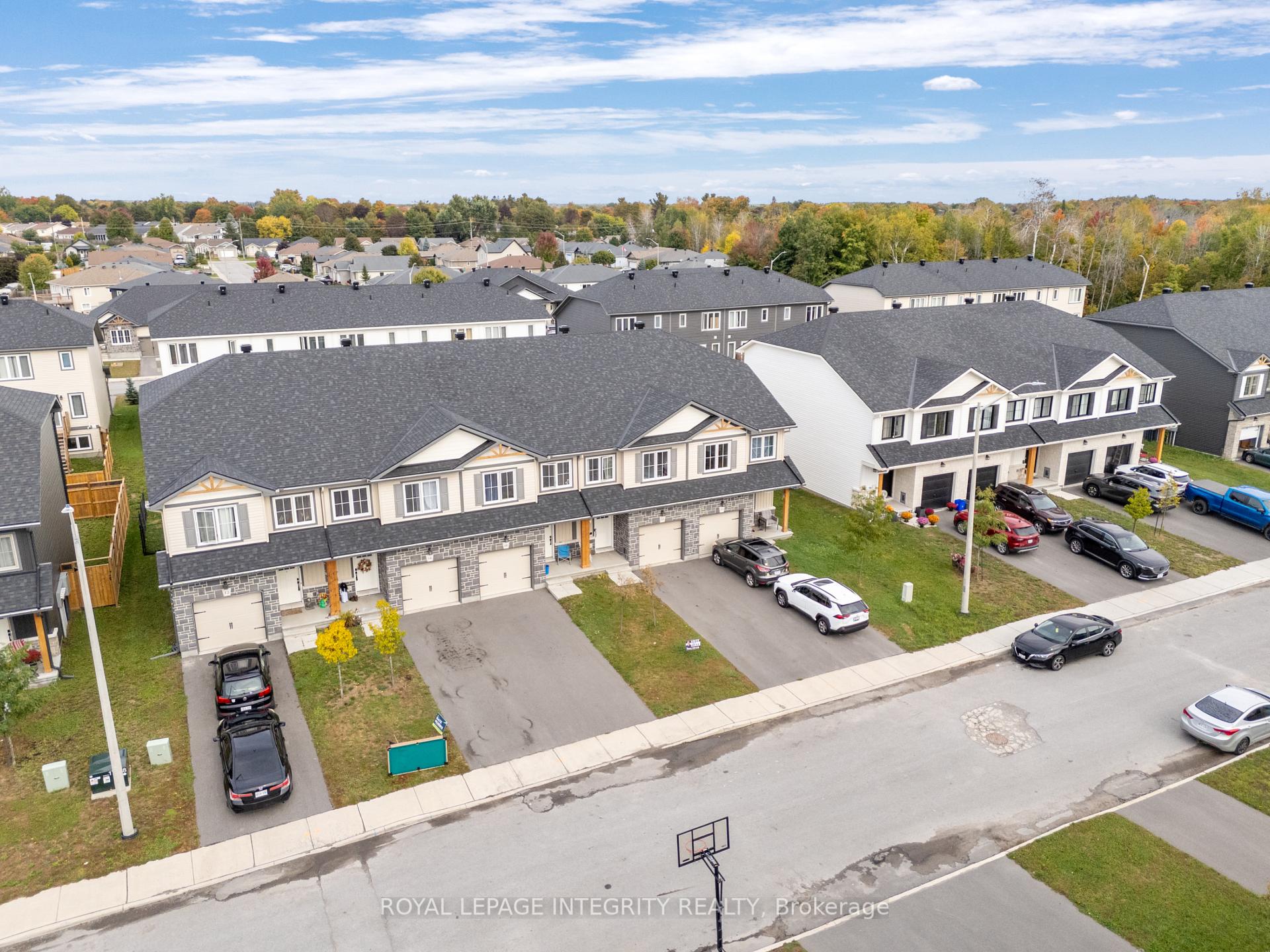 Photo 31 of 18 Margaret Graham Terrace, Smiths Falls, Smiths Falls — HOMEH