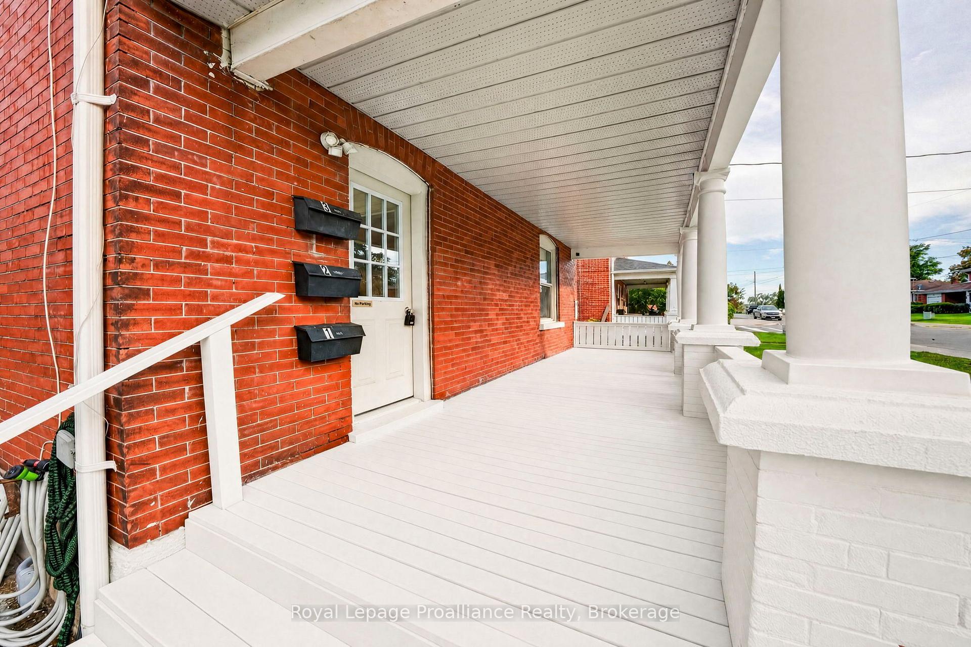 Photo 3 of 37 Lorne Avenue, Quinte West, Trenton Ward — HOMEH