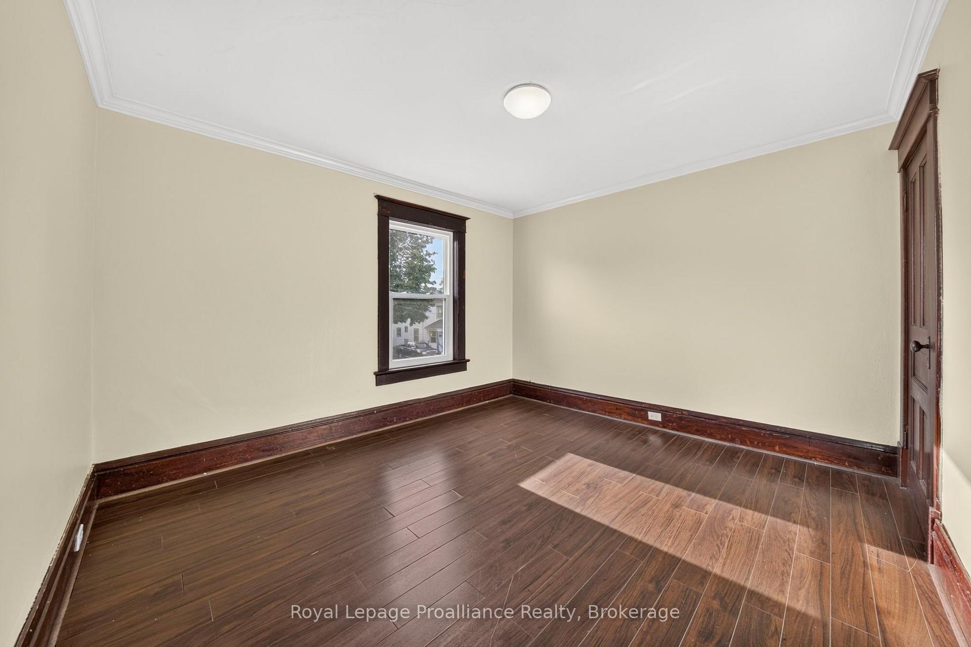 Photo 22 of 37 Lorne Avenue, Quinte West, Trenton Ward — HOMEH