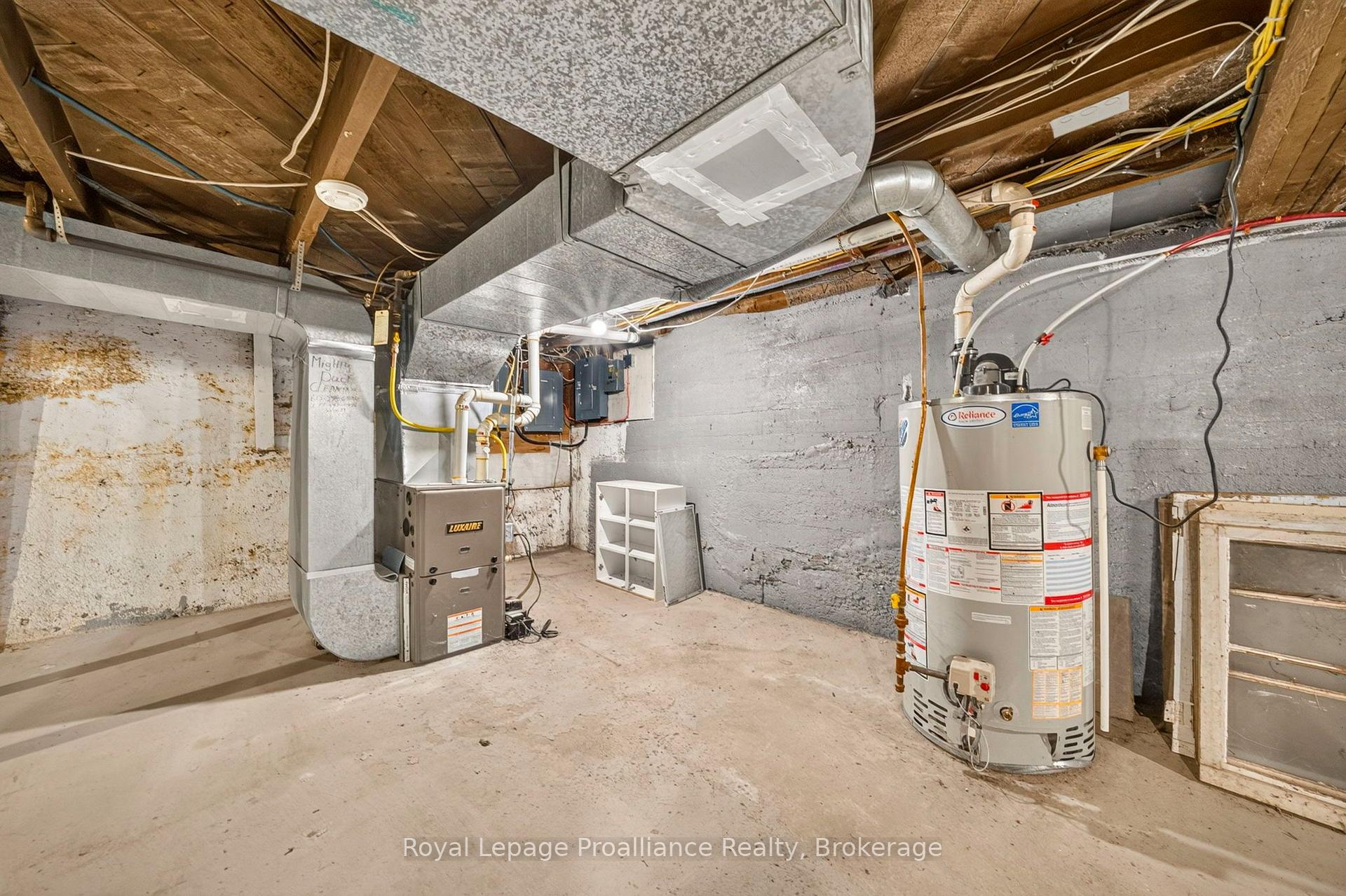 Photo 47 of 37 Lorne Avenue, Quinte West, Trenton Ward — HOMEH