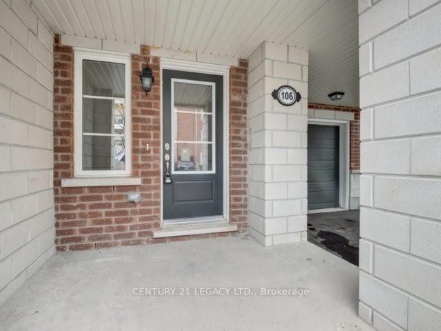 Photo 2 of 106 Baycliffe Crescent, Brampton, Northwest Brampton — HOMEH