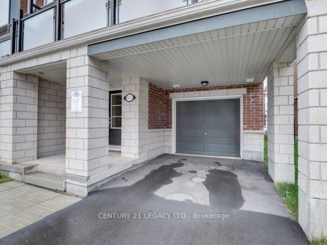 Photo 3 of 106 Baycliffe Crescent, Brampton, Northwest Brampton — HOMEH