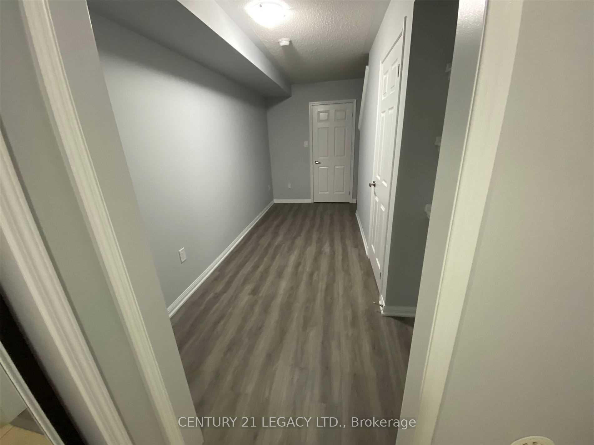 Photo 12 of 106 Baycliffe Crescent, Brampton, Northwest Brampton — HOMEH