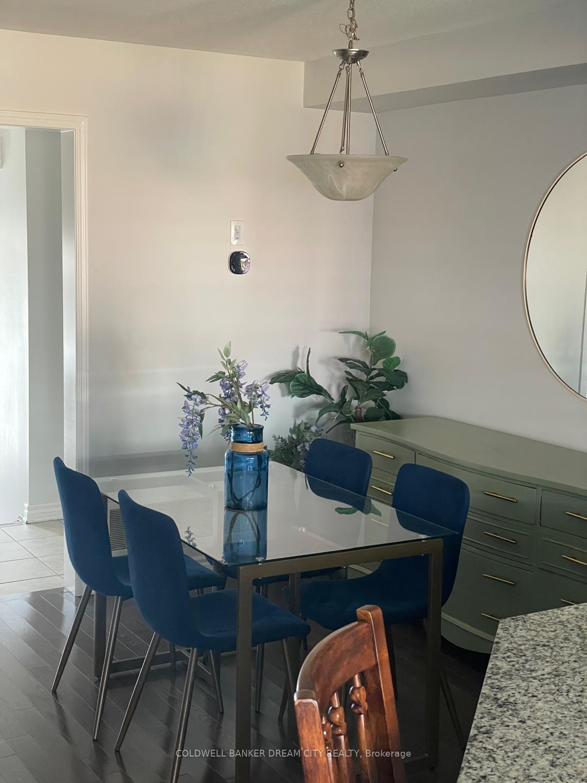 Photo 8 of Unit 31, 19 Ridge Road, Cambridge, Preston Heights — HOMEH