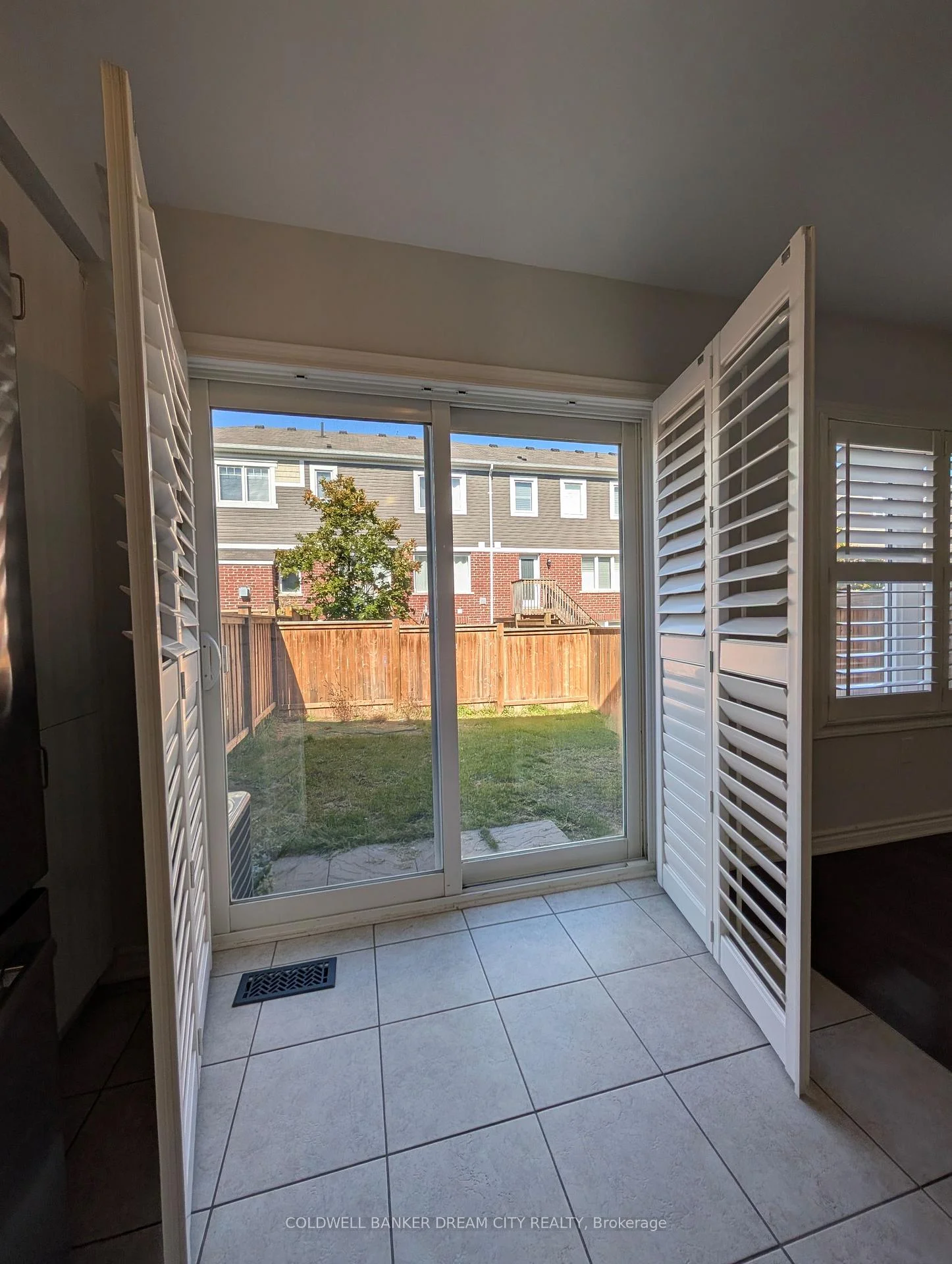 Photo 41 of Unit 31, 19 Ridge Road, Cambridge, Preston Heights — HOMEH