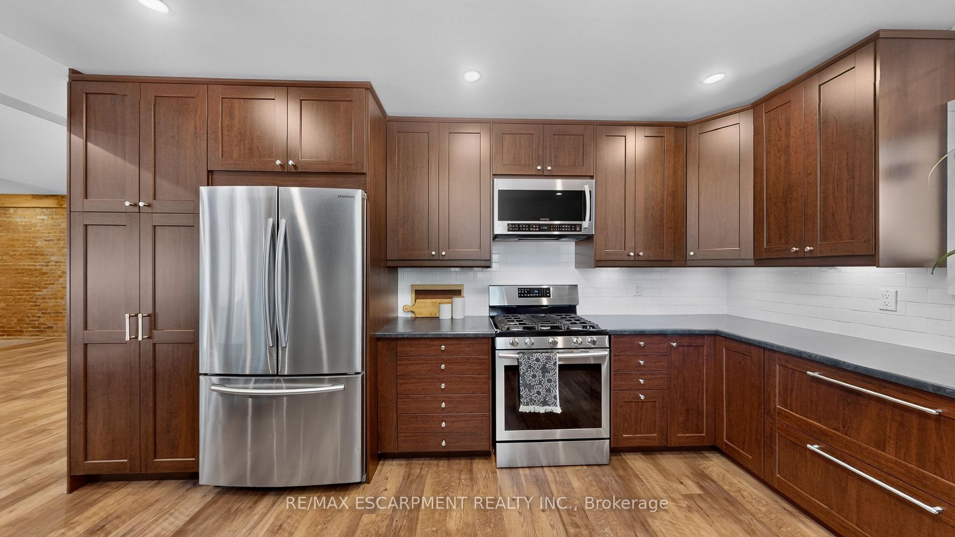 Photo 14 of 1355 Woodburn Road, Hamilton, Rural Glanbrook — HOMEH