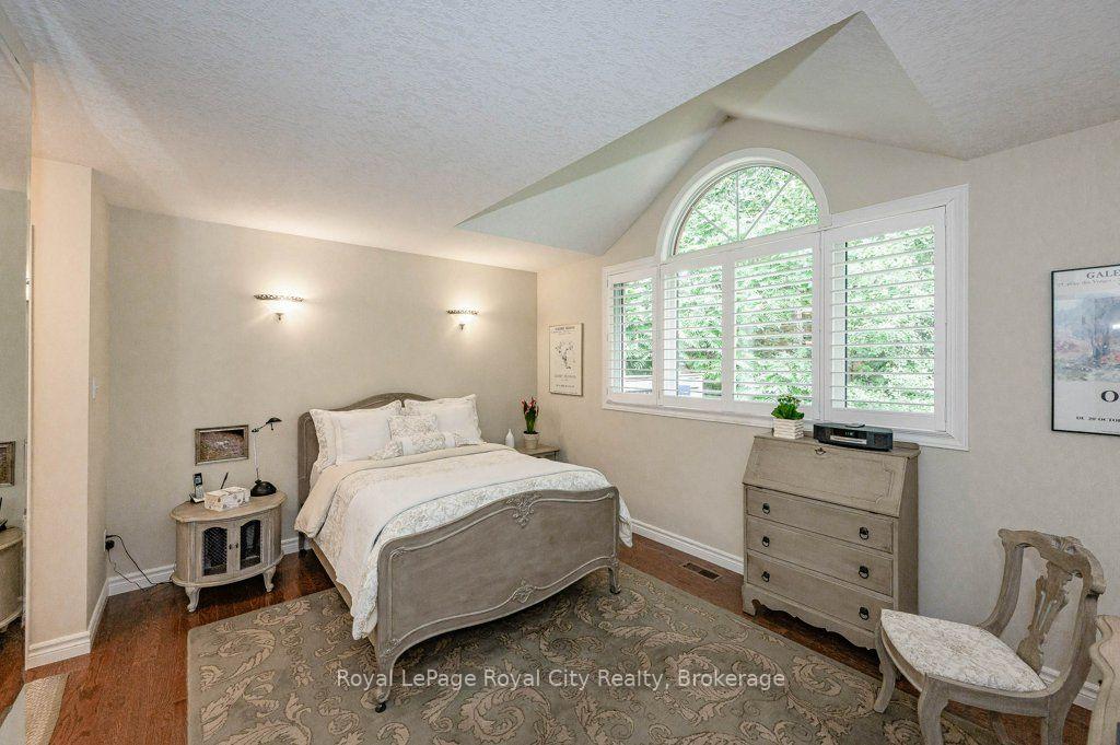 Photo 17 of Unit 16, 784 Gordon Street, Guelph, Kortright East — HOMEH