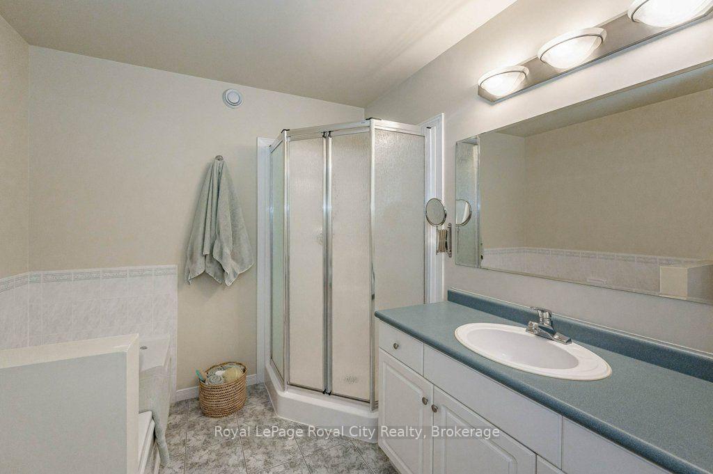 Photo 20 of Unit 16, 784 Gordon Street, Guelph, Kortright East — HOMEH