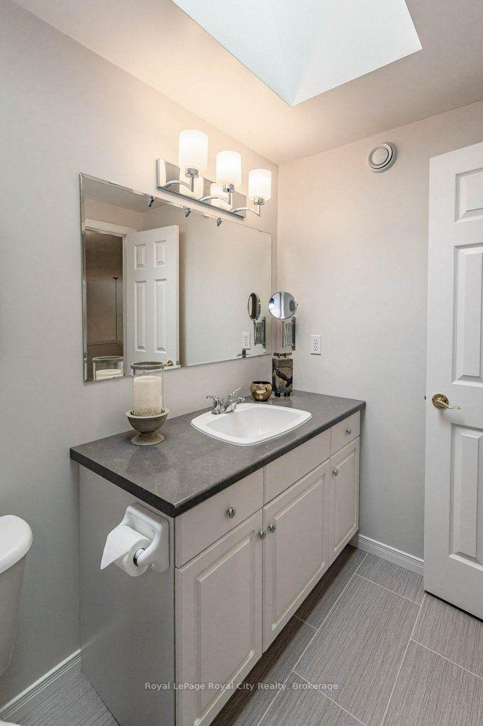 Photo 35 of Unit 16, 784 Gordon Street, Guelph, Kortright East — HOMEH