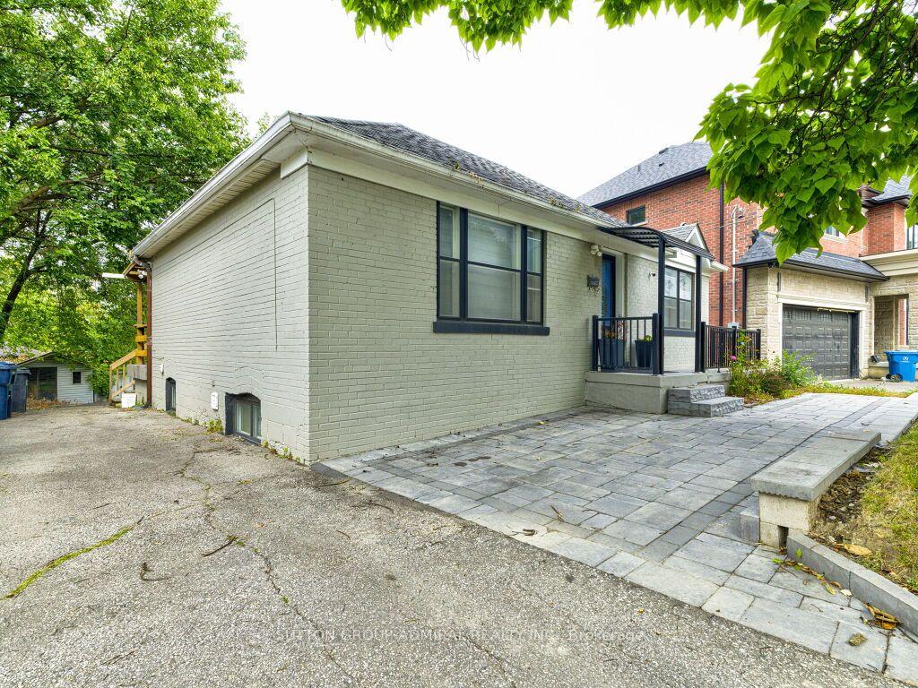 Photo 7 of 56 Lovilla Boulevard, North York, Humberlea-Pelmo Park — HOMEH