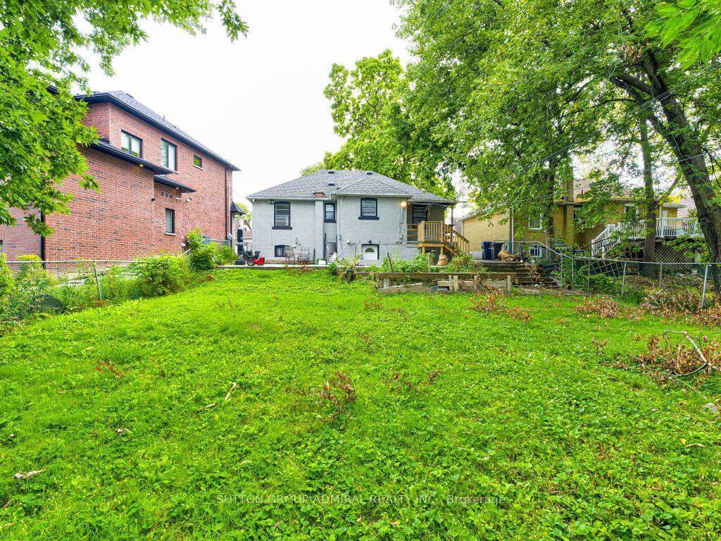 Photo 8 of 56 Lovilla Boulevard, North York, Humberlea-Pelmo Park — HOMEH