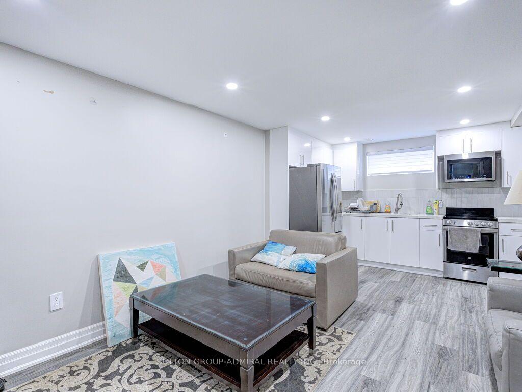 Photo 17 of 56 Lovilla Boulevard, North York, Humberlea-Pelmo Park — HOMEH