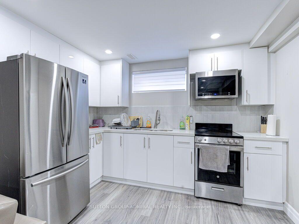 Photo 20 of 56 Lovilla Boulevard, North York, Humberlea-Pelmo Park — HOMEH