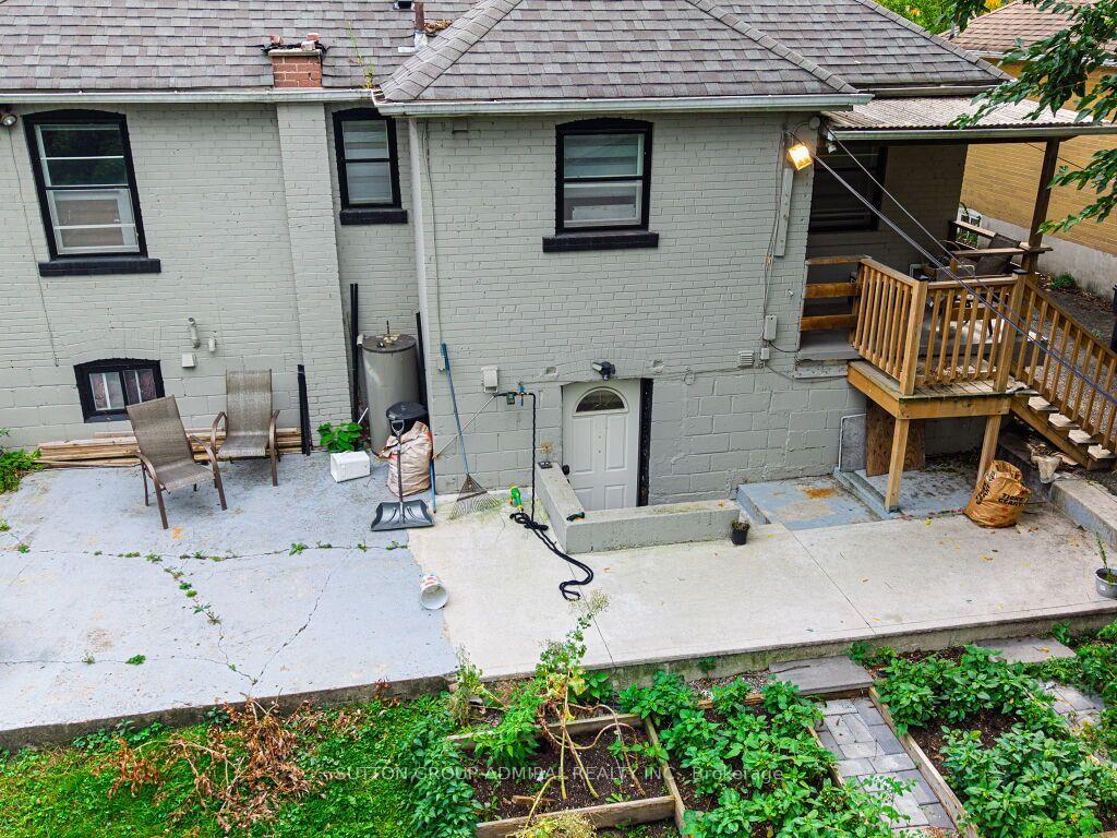 Photo 41 of 56 Lovilla Boulevard, North York, Humberlea-Pelmo Park — HOMEH