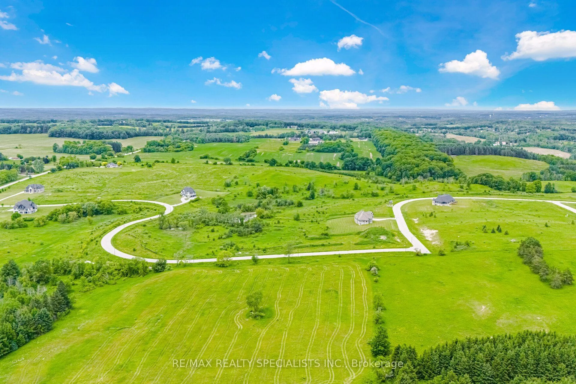 Photo 9 of 40 Logan Road, Caledon, Palgrave — HOMEH