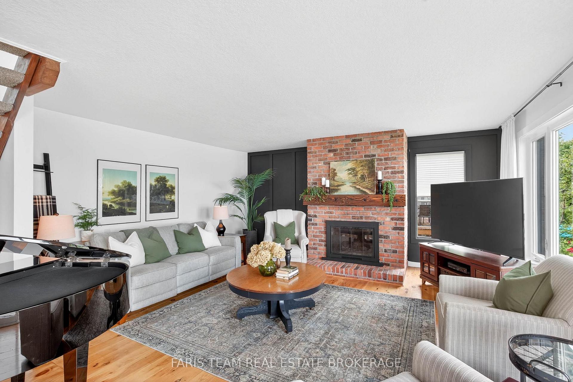 Photo 12 of 238 Robins Point Road, Tay, Victoria Harbour — HOMEH
