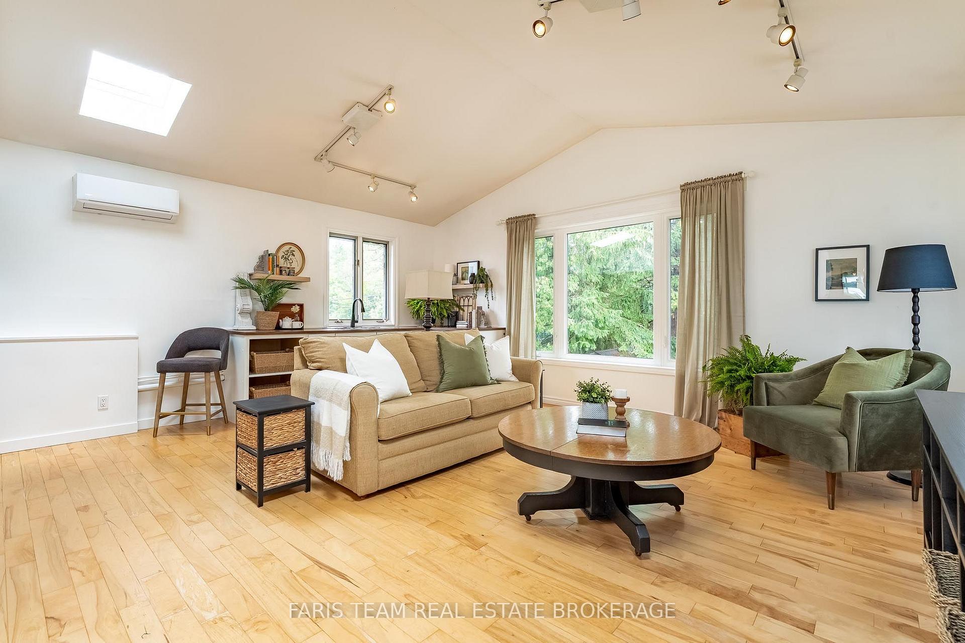 Photo 19 of 238 Robins Point Road, Tay, Victoria Harbour — HOMEH
