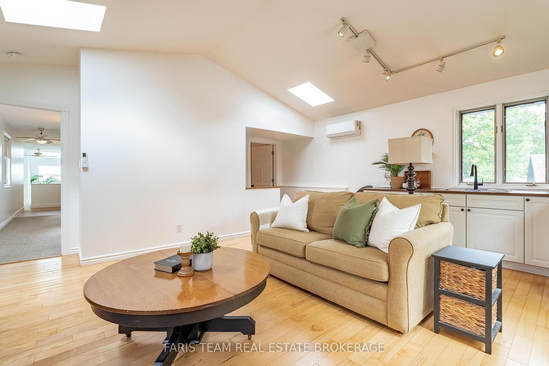Photo 20 of 238 Robins Point Road, Tay, Victoria Harbour — HOMEH