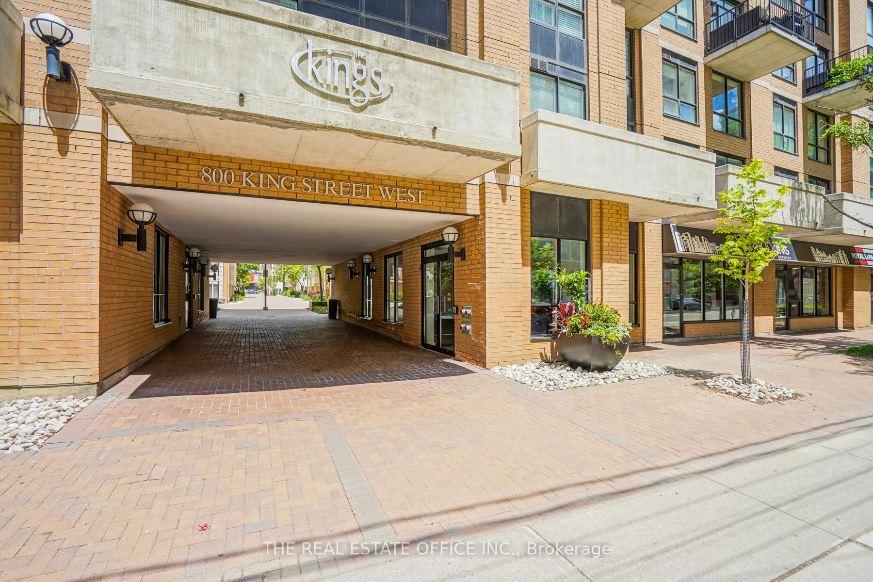 Photo 2 of Unit 414, 800 King Street W, Toronto, Niagara — HOMEH