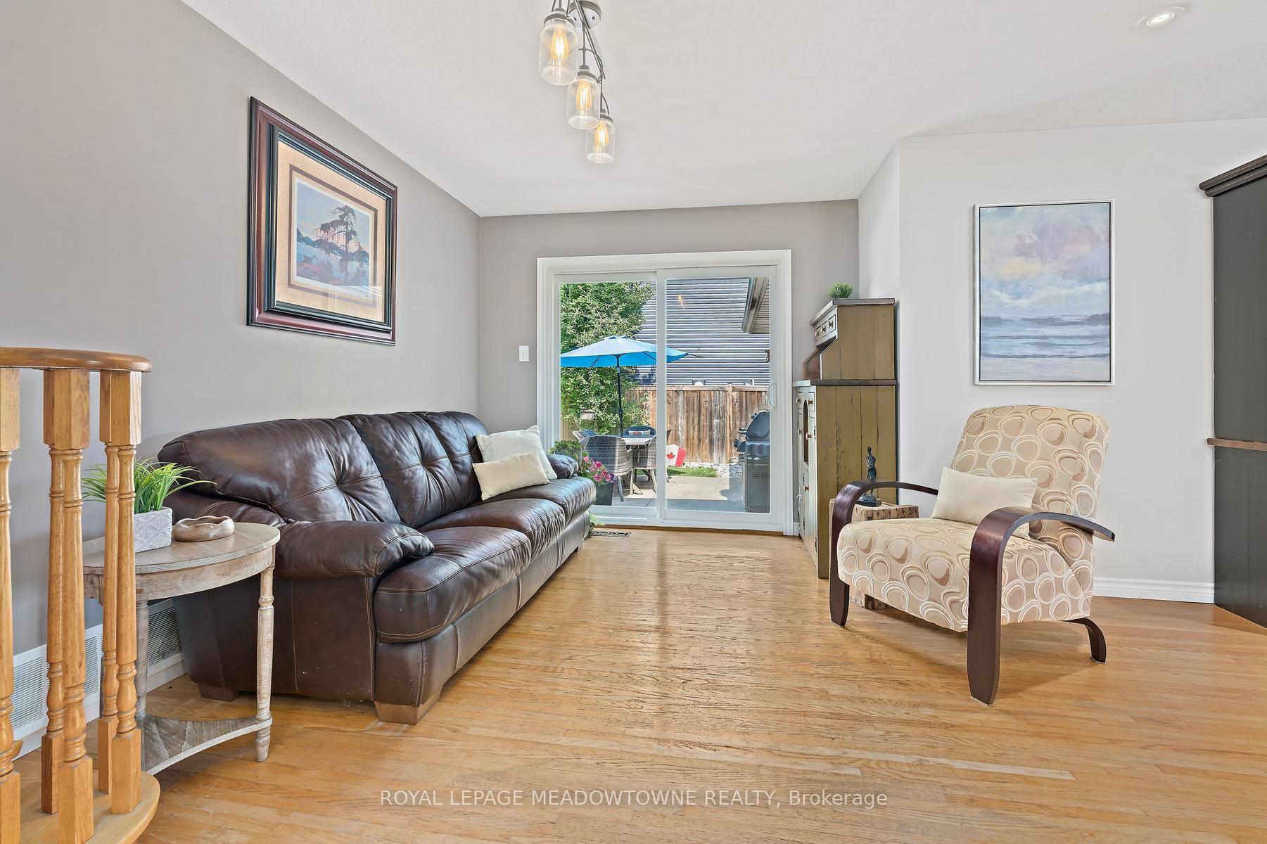 Photo 31 of 33 Fagan Drive, Halton Hills, Georgetown — HOMEH
