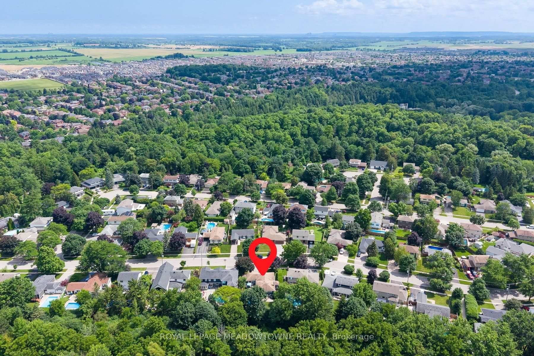 Photo 68 of 33 Fagan Drive, Halton Hills, Georgetown — HOMEH