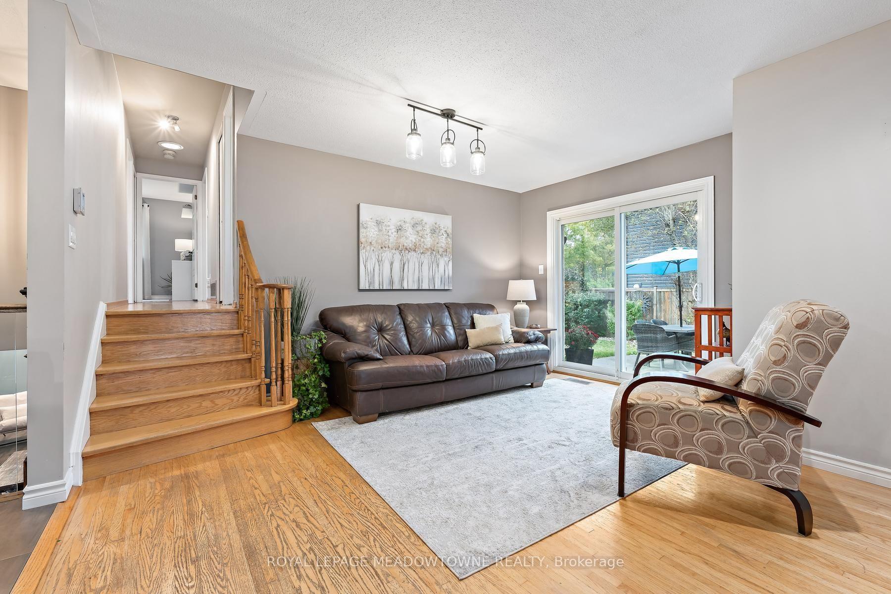 Photo 14 of 33 Fagan Drive, Halton Hills, Georgetown — HOMEH