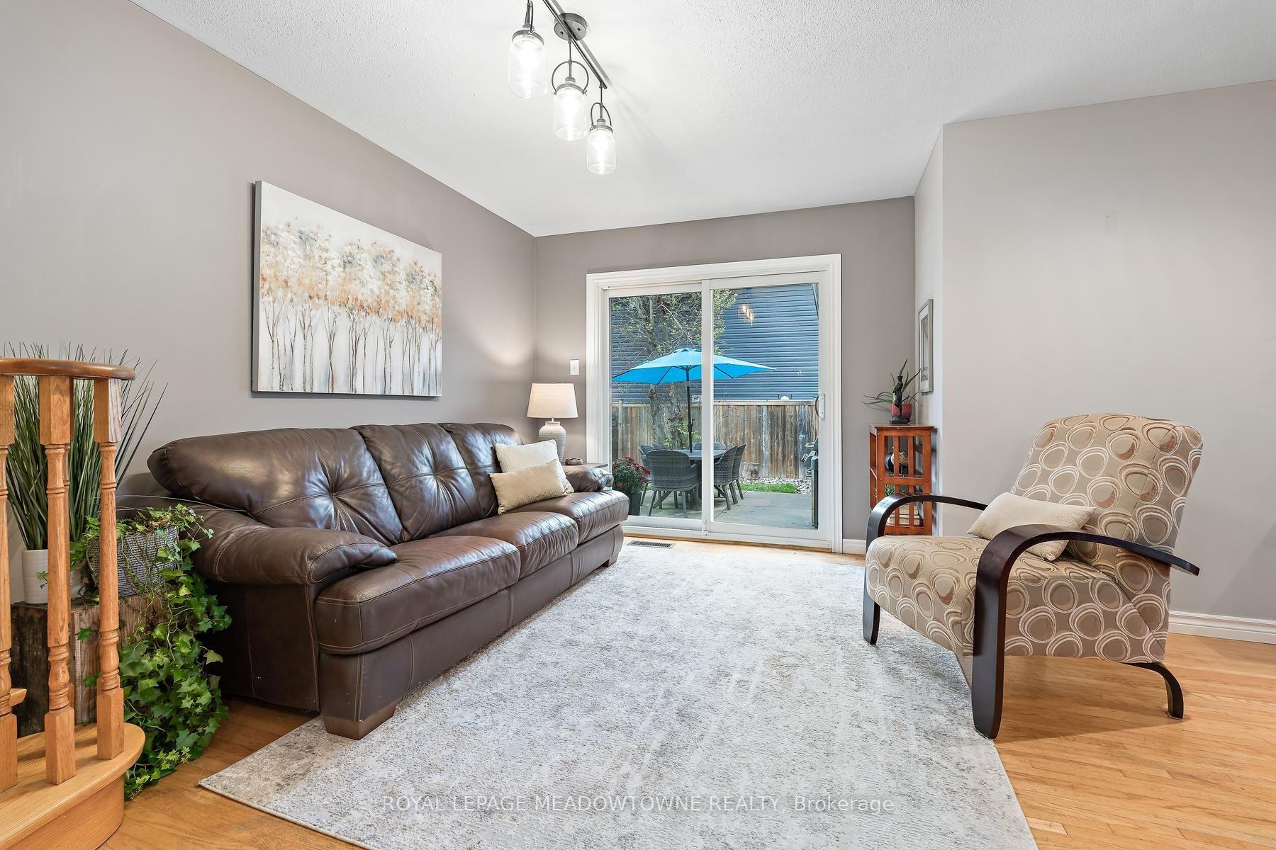 Photo 16 of 33 Fagan Drive, Halton Hills, Georgetown — HOMEH