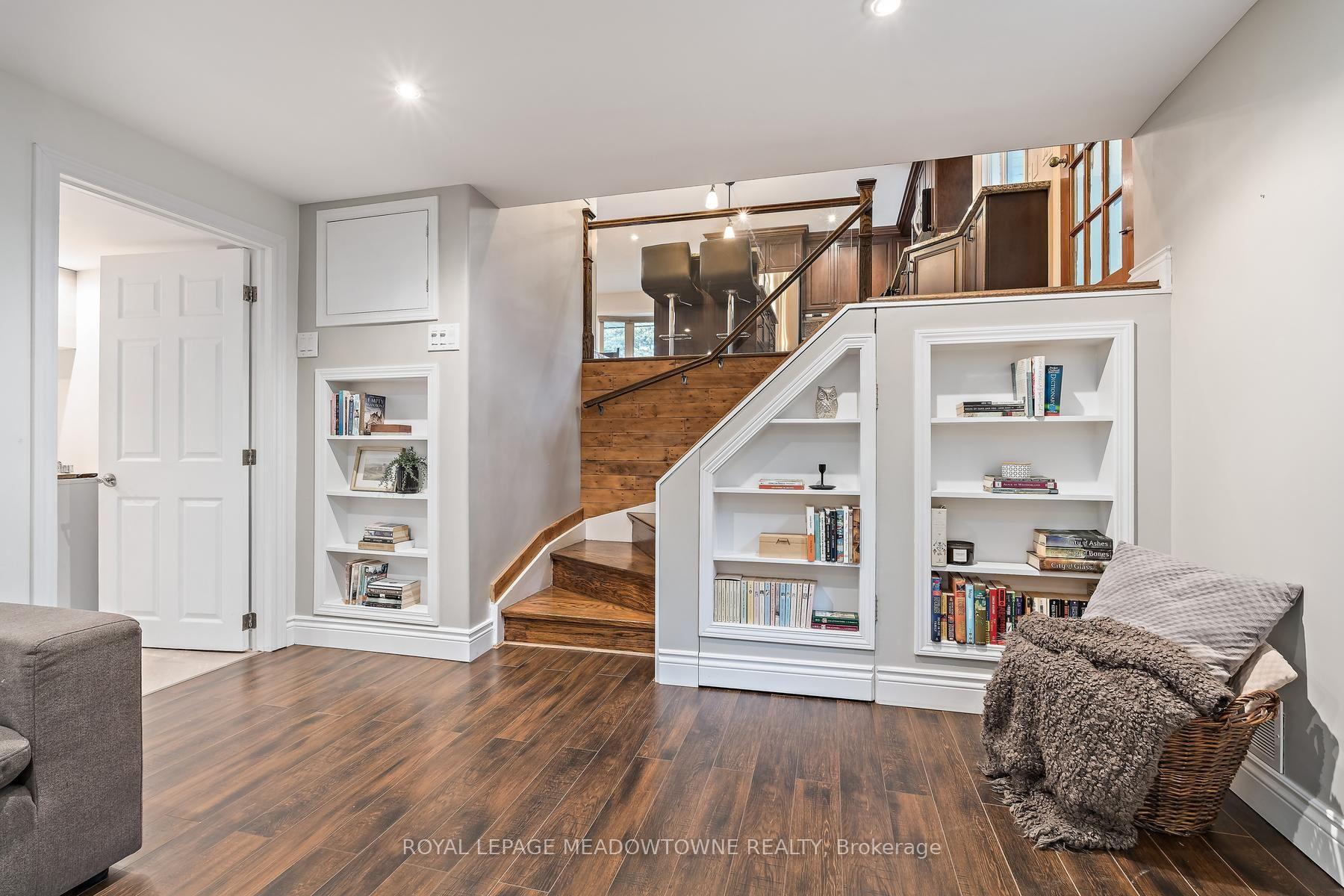 Photo 38 of 33 Fagan Drive, Halton Hills, Georgetown — HOMEH