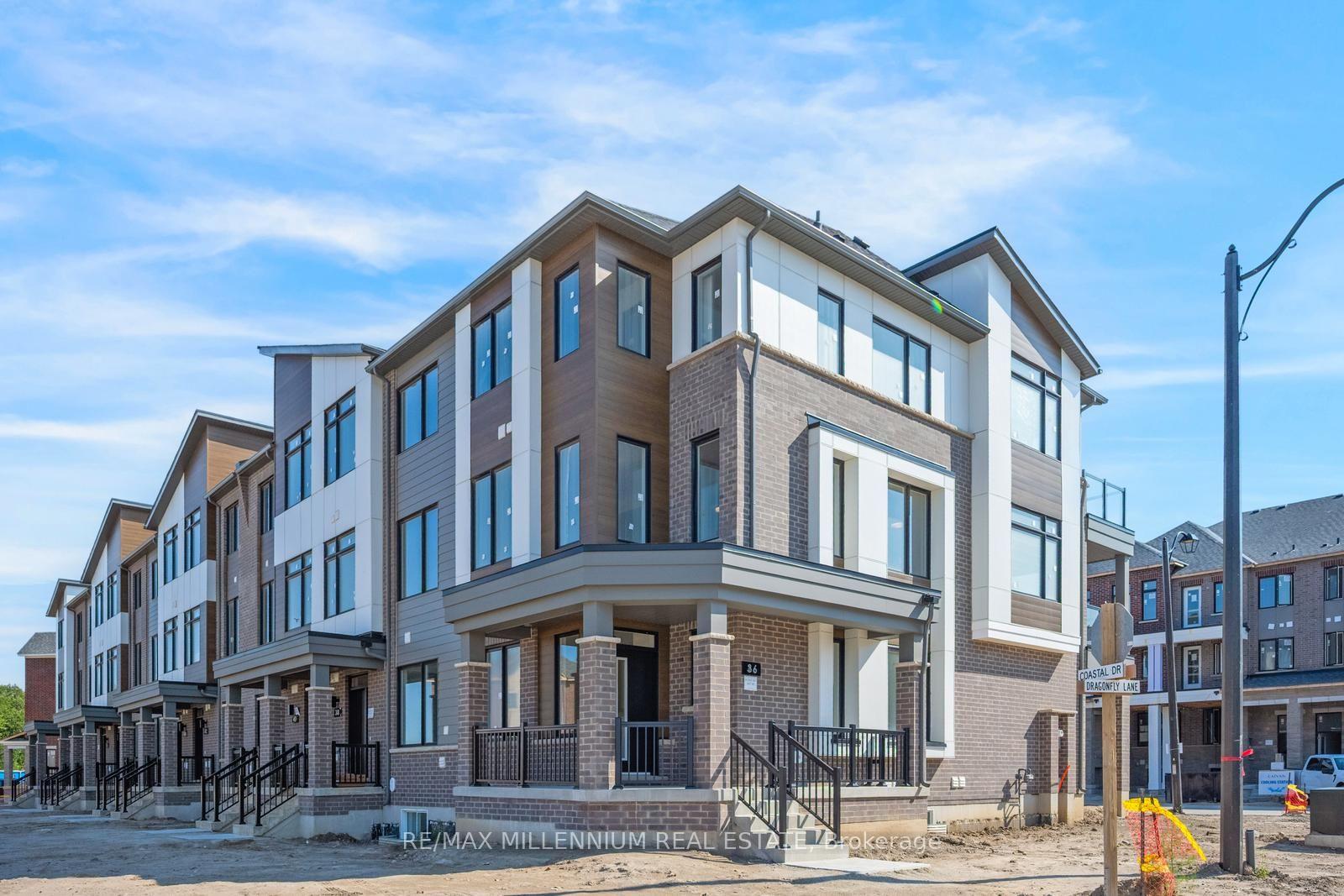 Photo 6 of Unit Main, 36 Thornbird Crescent, Brampton, Northwest Brampton — HOMEH