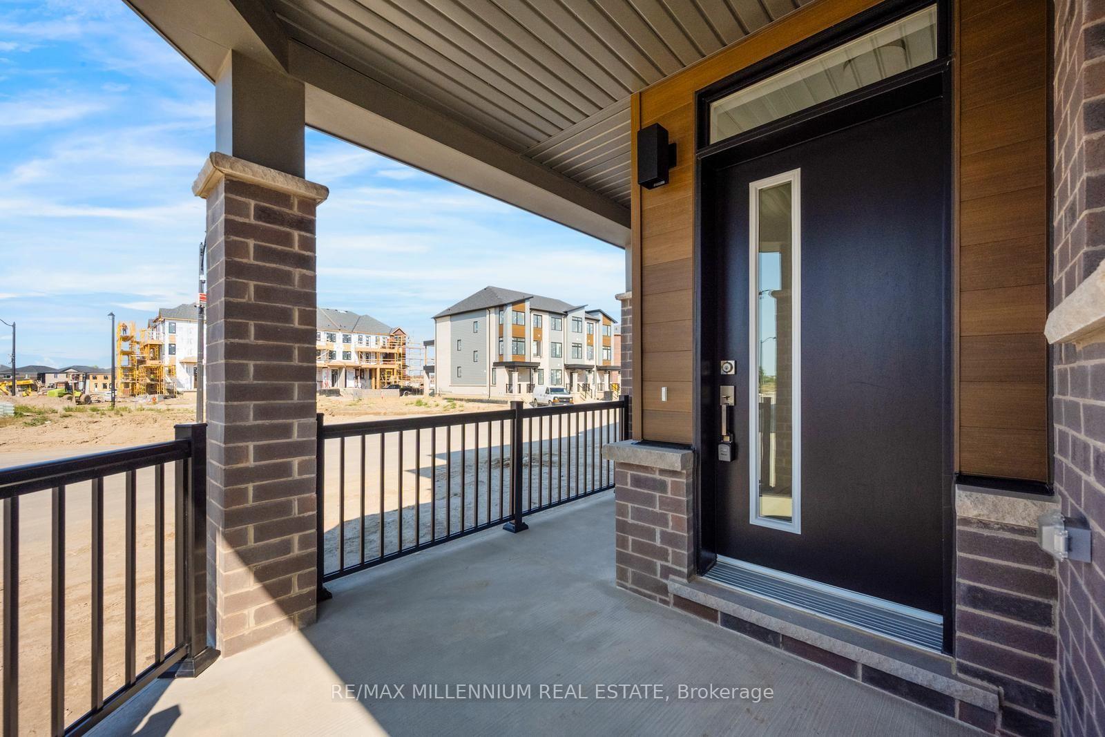 Photo 9 of Unit Main, 36 Thornbird Crescent, Brampton, Northwest Brampton — HOMEH