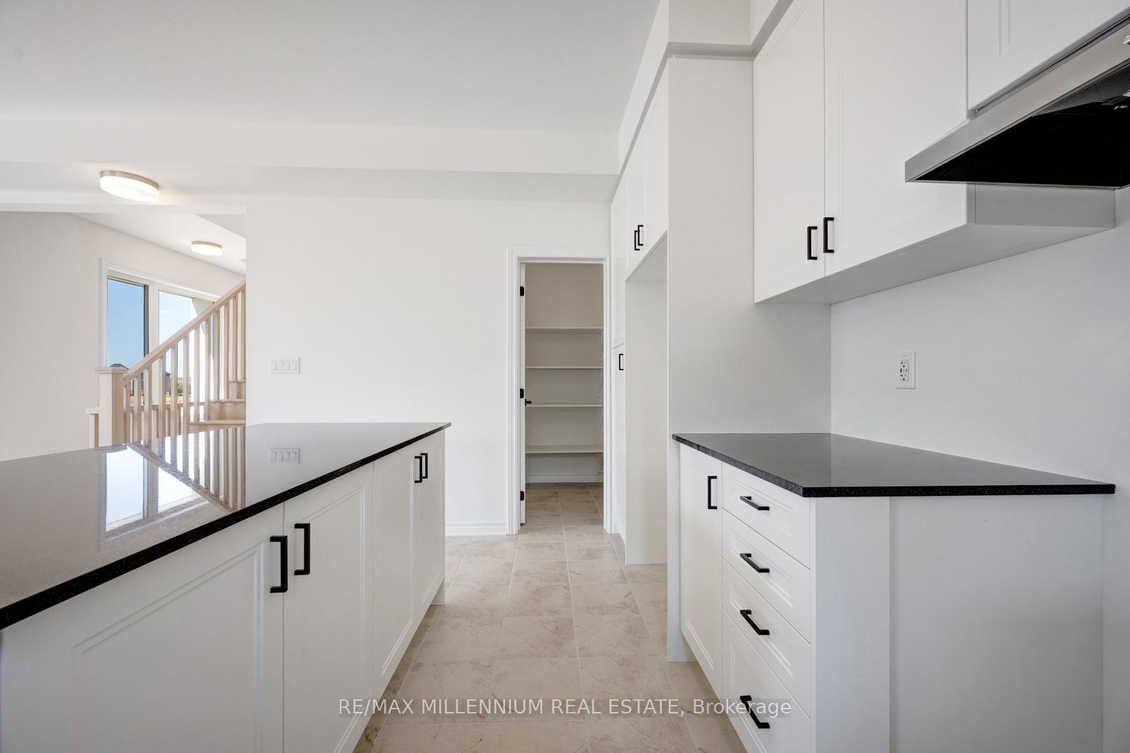 Photo 15 of Unit Main, 36 Thornbird Crescent, Brampton, Northwest Brampton — HOMEH