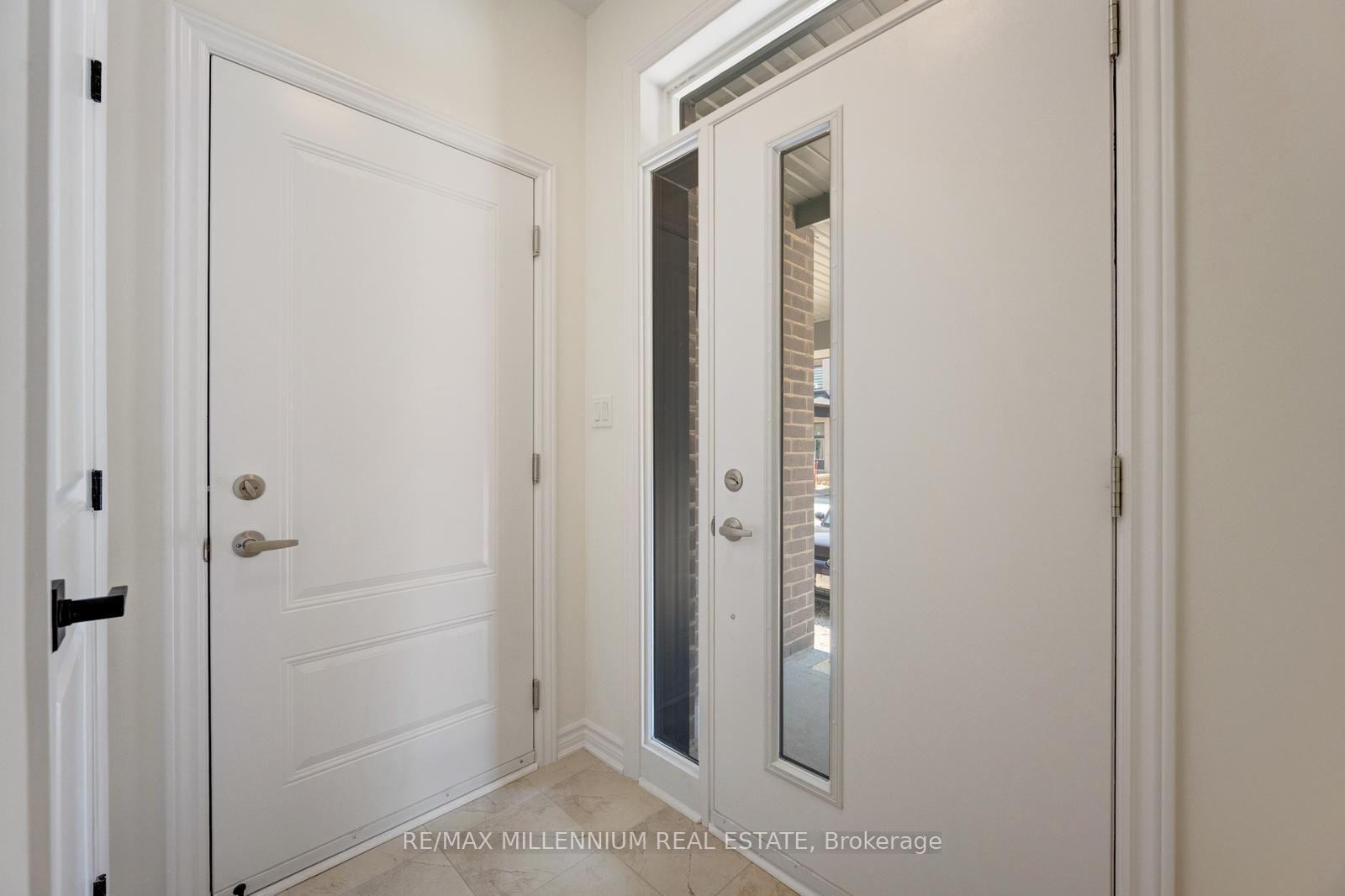 Photo 13 of Unit Main, 36 Thornbird Crescent, Brampton, Northwest Brampton — HOMEH